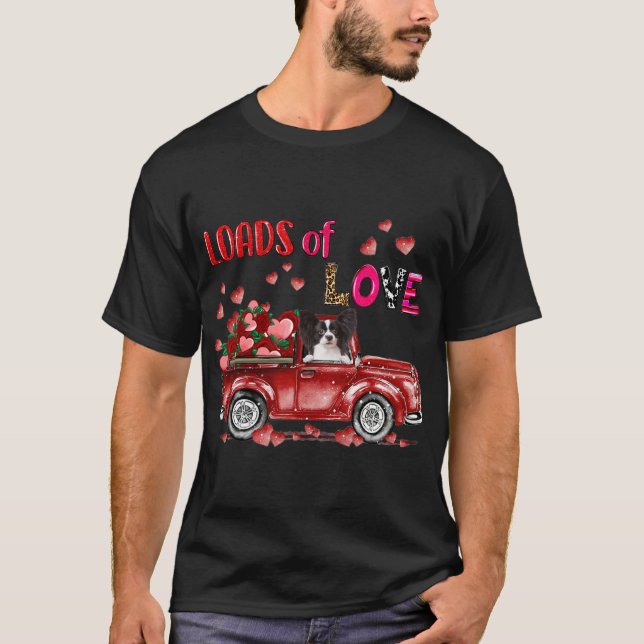 Cute Papillon Hund Driving Red Lastbil Lycklig Val T Shirt (Framsida)