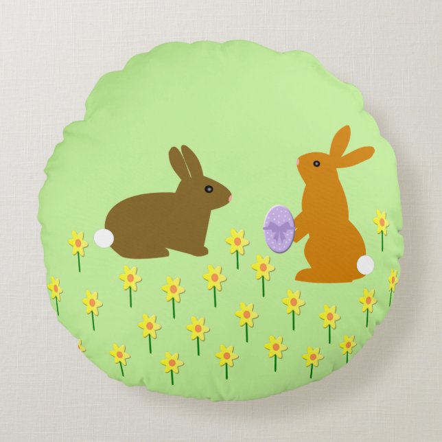 Cute Påskhares and Daffodils Round Pillow Rund Kudde (Framsidan)