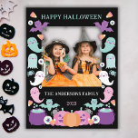 Cute pastel färg halloween-fotokort vykort<br><div class="desc">Ställa in tonen för din charmerande skämtsamma soirée med inbjudningar med oemotståndligt söt spöken som flyter mot en svart bakgrund och lovar en härlig Halloween celebra</div>