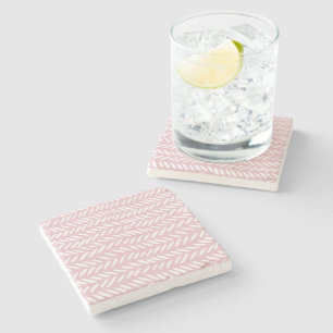Cute pastel herringbone mönster på rosa stenunderlägg
