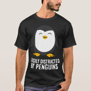 Cute Penguin Älskare Gift som lätt distraheras av  T Shirt