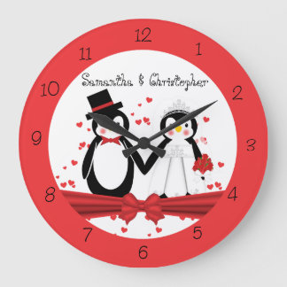 Cute Penguin Bride & Groom Bröllop Wall Clock Stor Klocka