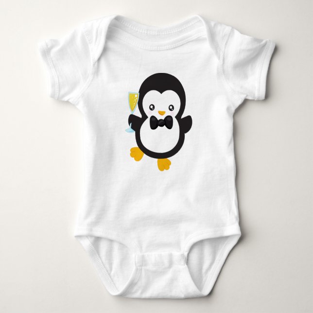 Cute Penguin, Penguin With Champagne, Party T Shirt (Framsida)