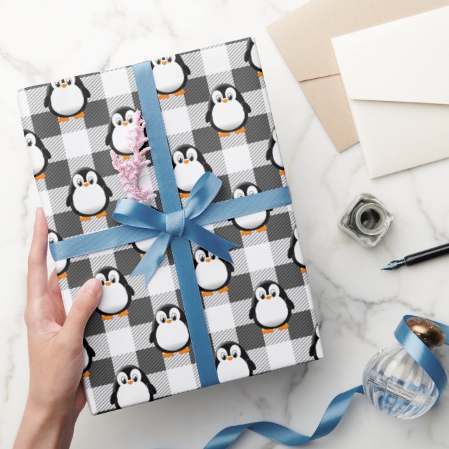 Cute Penguin Play Mönster in Black White and Grått Presentpapper (Gifting)