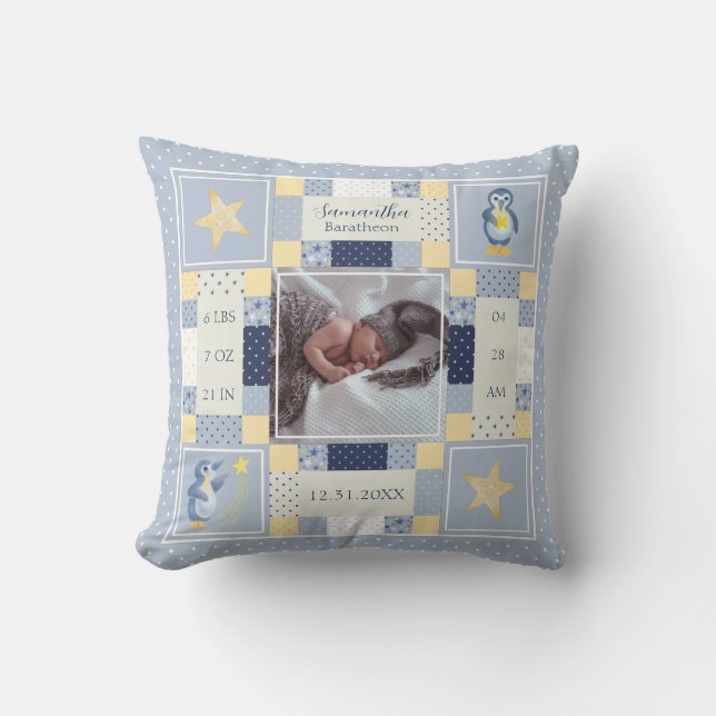 Cute Penguin Quilt Baby Birth Stats Personlig Kudde (Framsida)