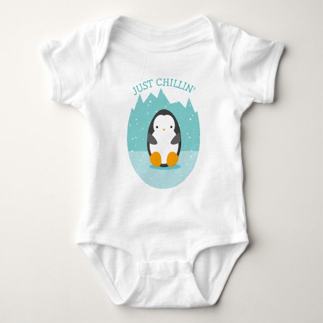 Cute Penguin Winter Tecknad Just Chillin Roligt te T Shirt (Framsida)
