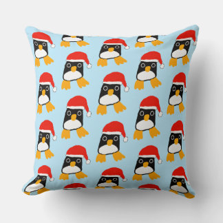 Cute Penguin With Christmas Hat Kudde