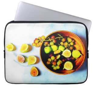 Cute Photo ’Figs and Grapes Fruits’. Köp nu Laptop Fodral