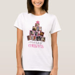Cute Photo God jul Rosa jul T Shirt<br><div class="desc">Cute rosa & deep lila Julgran, som du själv väljer att använda med egna foton, gör den här helgdag t-shirt-perfekten för din helgdag-garderob. Skript och typografi i finare i "God jul" för att samordna färg i foto ramar. Söt Festive rosa glitter star ovanpå detta foto träd avslutar av denna söta...</div>