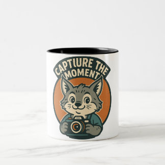 Cute Photographer Lynx Vintage Mascot Design Två-Tonad Mugg