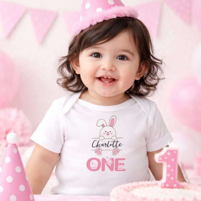 Cute Pink Bunny Girl's First Birthday  T Shirt (Skapare uppladdad)