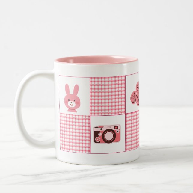 Cute Pink Feminine Coffee Cup Två-Tonad Mugg (Vänster)
