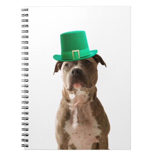 Cute Pit Bull Dog Hat St. Patrick's Day Anteckningsbok Med Spiral (Framsidan)