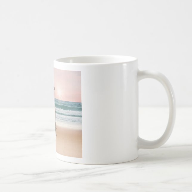 Cute Pitbull Sitta på persikor med solnedgång Kaffemugg (Höger)