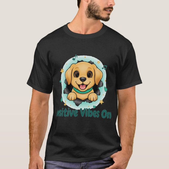 Cute Playful Yellow Labrador Puppy Peeking Out T Shirt (Framsida)