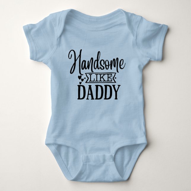 Cute pojke Handsome som pappa ord art T Shirt (Framsida)
