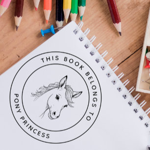 Cute Pony Princess i Bok i Tillhör till Barn Namn Stämpel