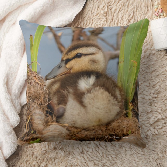 Cute Precocious Mallard Duckling Baby Bird Kudde (Filt)