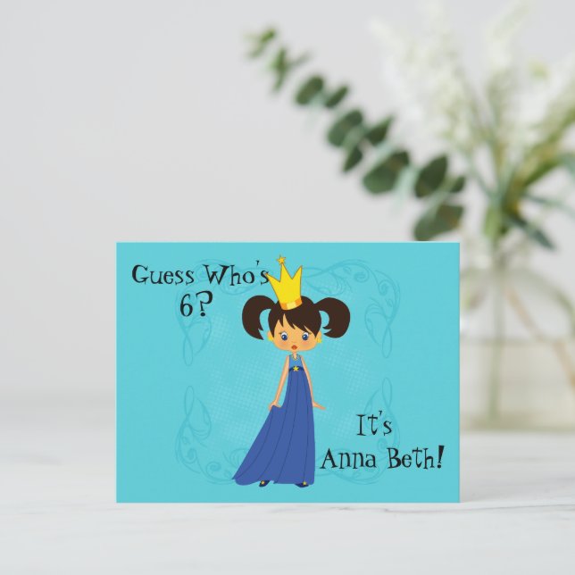 Cute Princess med inbjudan till Krona på födelseda (Stående Fram)