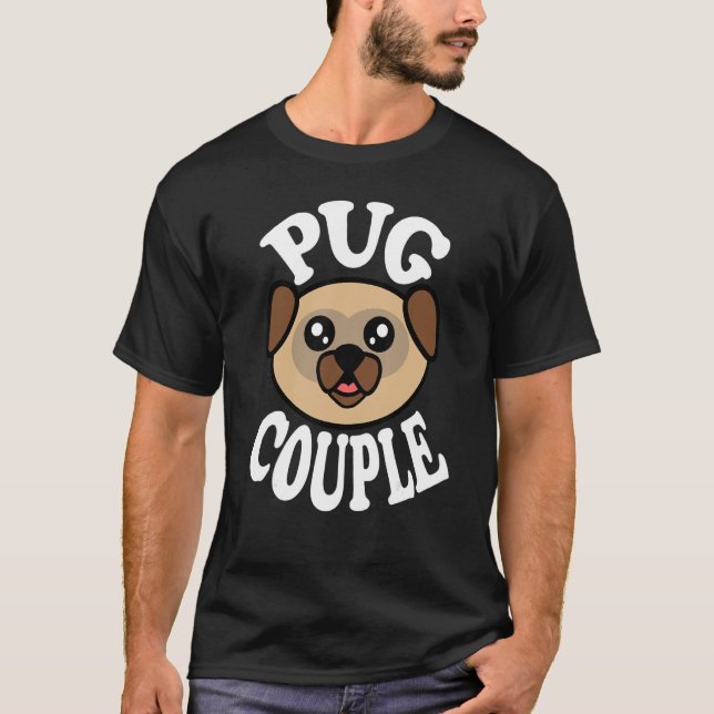 Cute Pug Couple T Shirt (Framsida)
