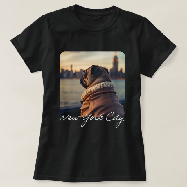 Cute Pug Travels to New York Harbor Funny T Shirt (Design framsida)