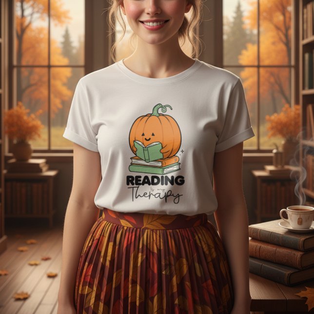 Cute-pumpa med bok, avläsning av fall t shirt (Skapare uppladdad)