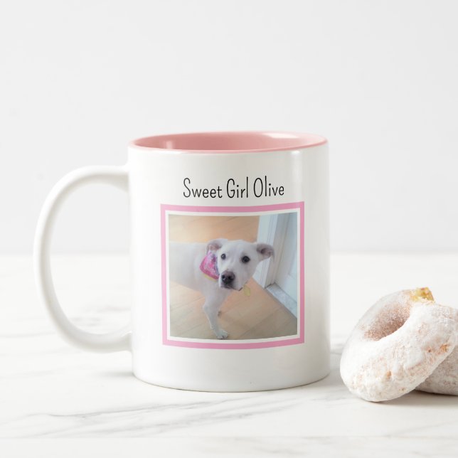 Cute Puppy Dog Photo Sweet Little Girl's Pink Name Två-Tonad Mugg (Med munk)