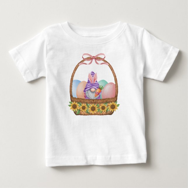 CUTE PURPLE GNOME SITTING COLORFUL EASTER BASKET T SHIRT (Framsida)