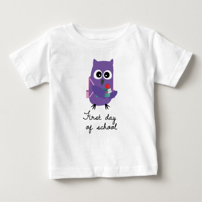 Cute, purple owl, owlet "First day of school" T Shirt (Framsida)