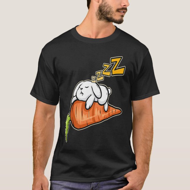 Cute Rabbit Sleeping On A Carrot On Easter T Shirt (Framsida)