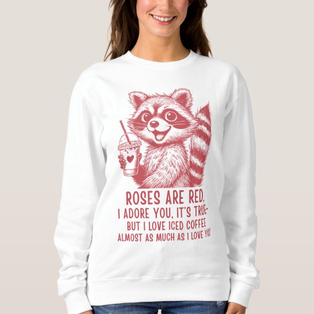 Cute Raccoon Iced Coffee Love T Shirt (Framsida)