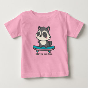 Cute Raccoon på en Skateboard Personlig Text T Shirt