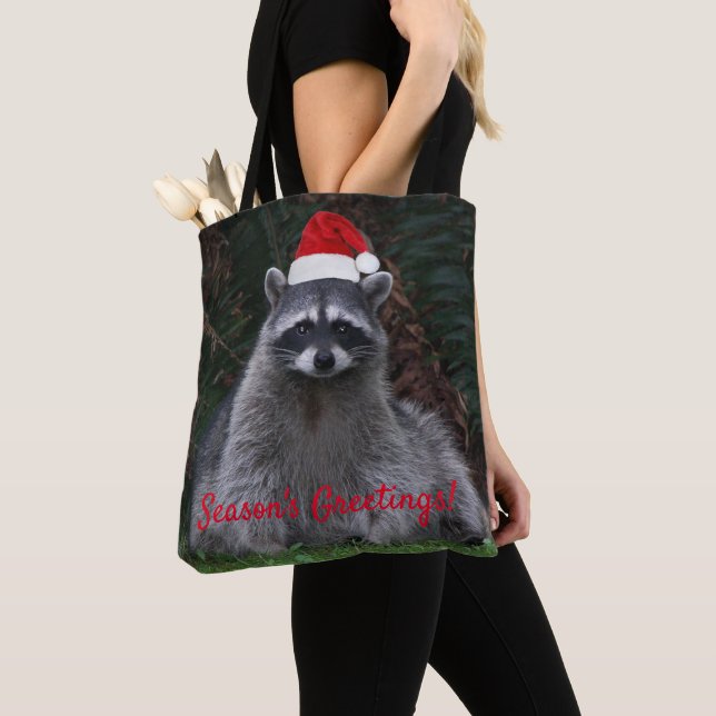 Cute Raccoon Wearing Red Santa Hat Helgdag Tygkasse (Närbild)