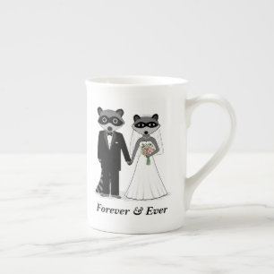 Cute Raccoons Bröllop Bride and Groom Anpassningsb Benporslin Mugg