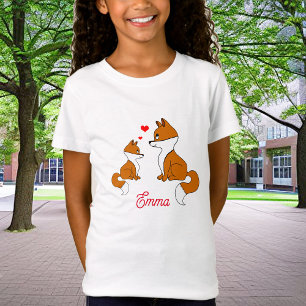 Cute-rävar med hjärta, hand plockade, personlig t shirt