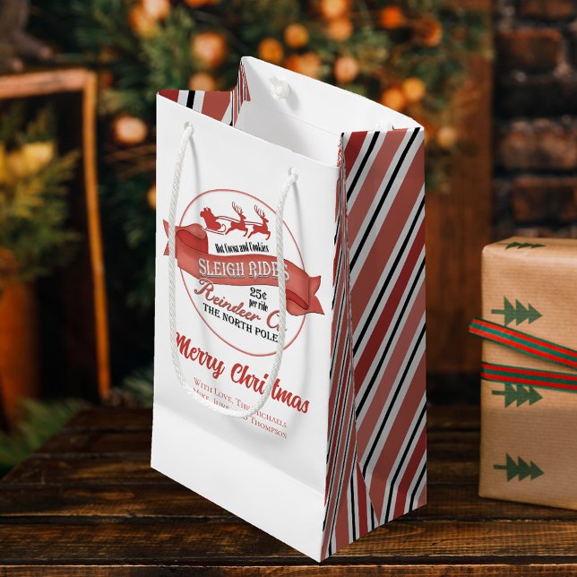 Cute Red and White Anpassningsbar jul (Merry Christmas gift bag with whimsical Santa Sleigh Rides. )