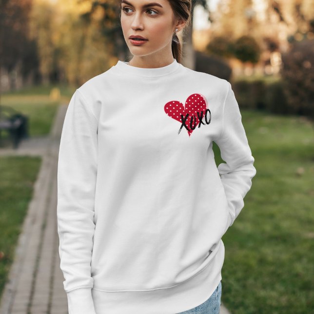 Cute Red and White Heart XOXO Crewnacke T Shirt (Skapare uppladdad)