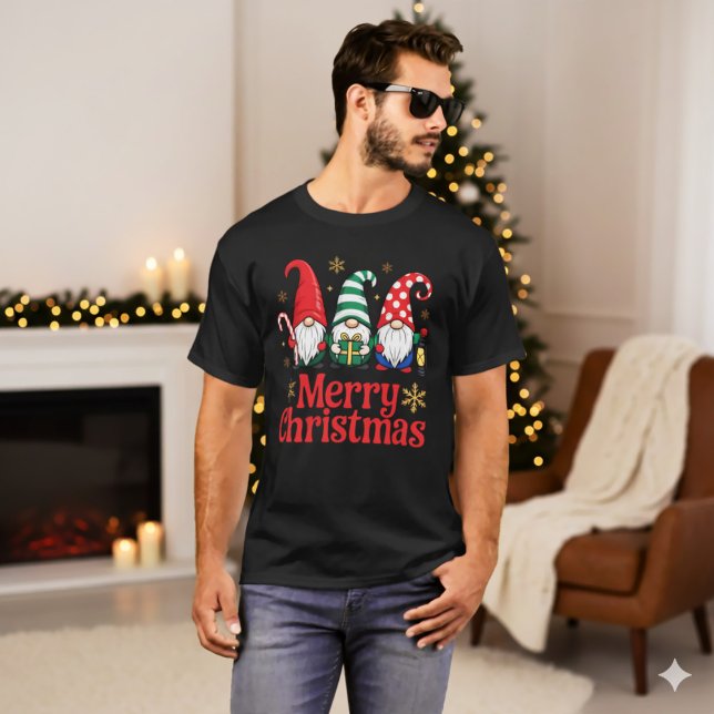 Cute Red Green Whimsical Gnome Merry Christmas T Shirt (Skapare uppladdad)