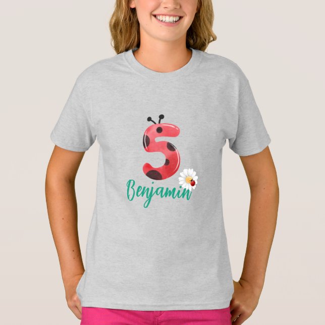 Cute red Polka dot Ladybug 5th Födelsedagsfest nam T Shirt (Framsida)