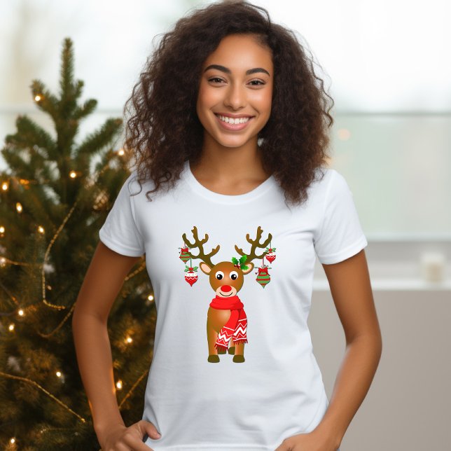 Cute Reindeer med julprydnad T Shirt (Skapare uppladdad)