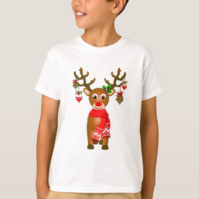 Cute Reindeer med julprydnad T Shirt (Framsida)