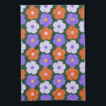 Cute Retro Flower Mönster i Lila och Grönt   Kökshandduk<br><div class="desc">Cute Retro Flower Mönster i Lila and Grönt Kitchen Towel</div>
