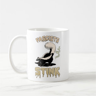 Cute Retro Skunk - Fascists Stink Kaffemugg