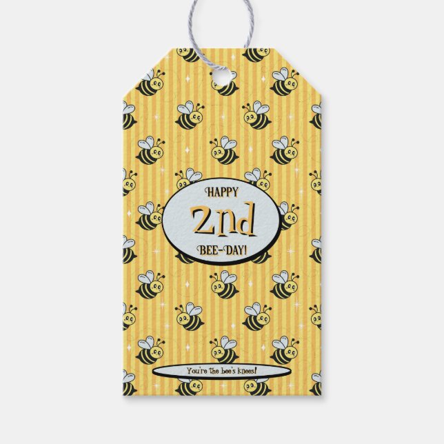 Cute Retro Yellow Striped Bumblebee Birthday Presentetikett (Framsidan)