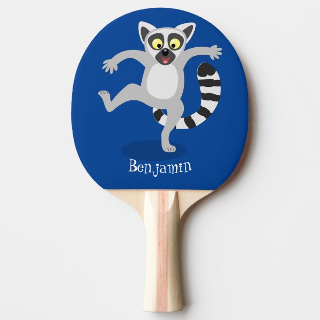 Cute ring svan lemur dans tecknad illustration pingisracket (Framsidan)