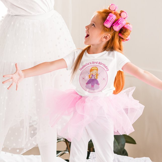 Cute Rödhårig Princess Anpassningsbar Födelsedagsf T Shirt (Skapare uppladdad)