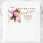 Cute Roligt Bunting Flagga Kid Birthday Photo Tack Rektangulärt Klistermärke<br><div class="desc">Tack för att du har klistermärken för din tjej eller pojkars födelsedagsfest. Tack för att du kom till ditt barns födelsedagsfest! Flaggor har färgstark födelsedagsfest som buntar i grönt, blått och rött färg och ett foto - infoga ditt barns foto i mallen. Texten är trendigets skript - ändra tackmeddelandet om...</div>