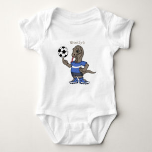 Cute roligt Komodo draon spelar fotboll tecknad T Shirt