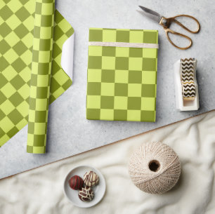 Cute Roligt Modern Checkerboard Lime Olive Geometr Presentpapper