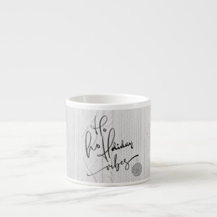 Cute Roligt Mysigt Sweater White/Black Script-Helg Espressomugg